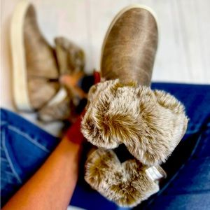 Very G Plusher hybrid Boot fashion sneaker